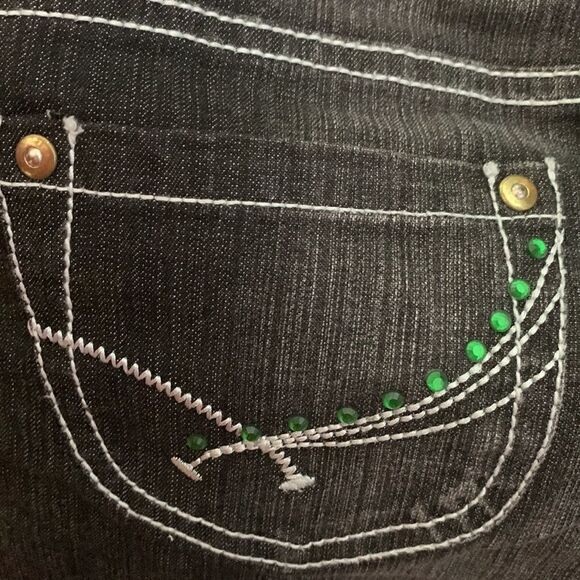 Lot29 Denim Capris  - Picture 8 of 8